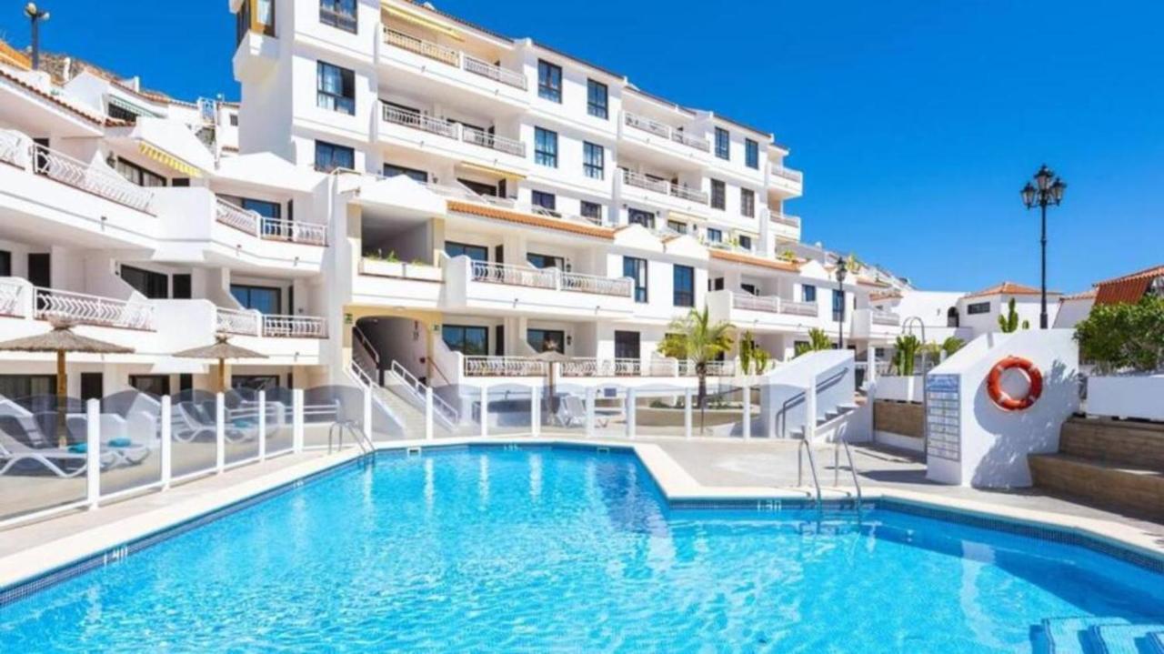 Greatly Located Apartment With Heated Pool, Los Cristianos Los Cristianos  Εξωτερικό φωτογραφία