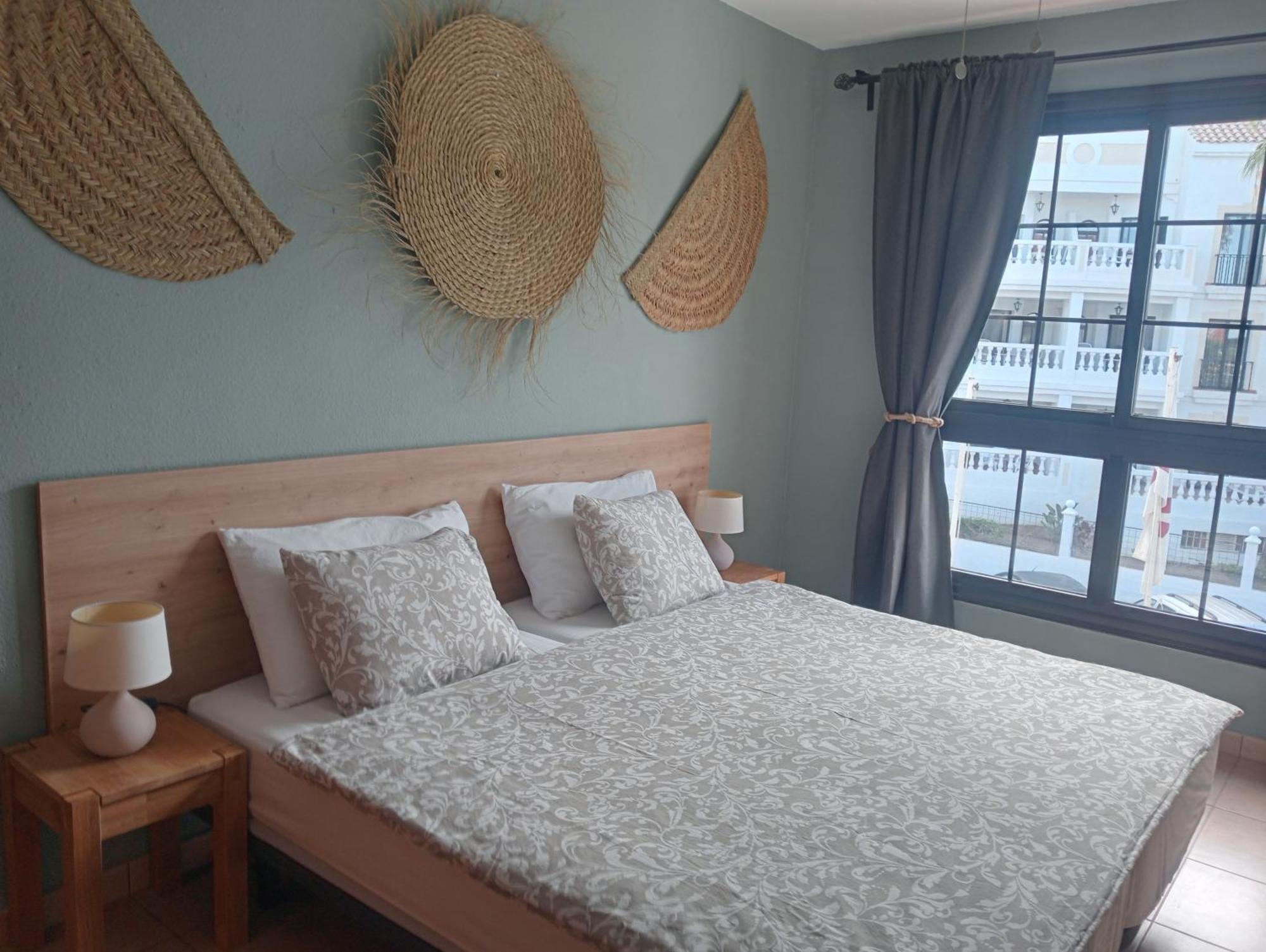 Greatly Located Apartment With Heated Pool, Los Cristianos Los Cristianos  Εξωτερικό φωτογραφία